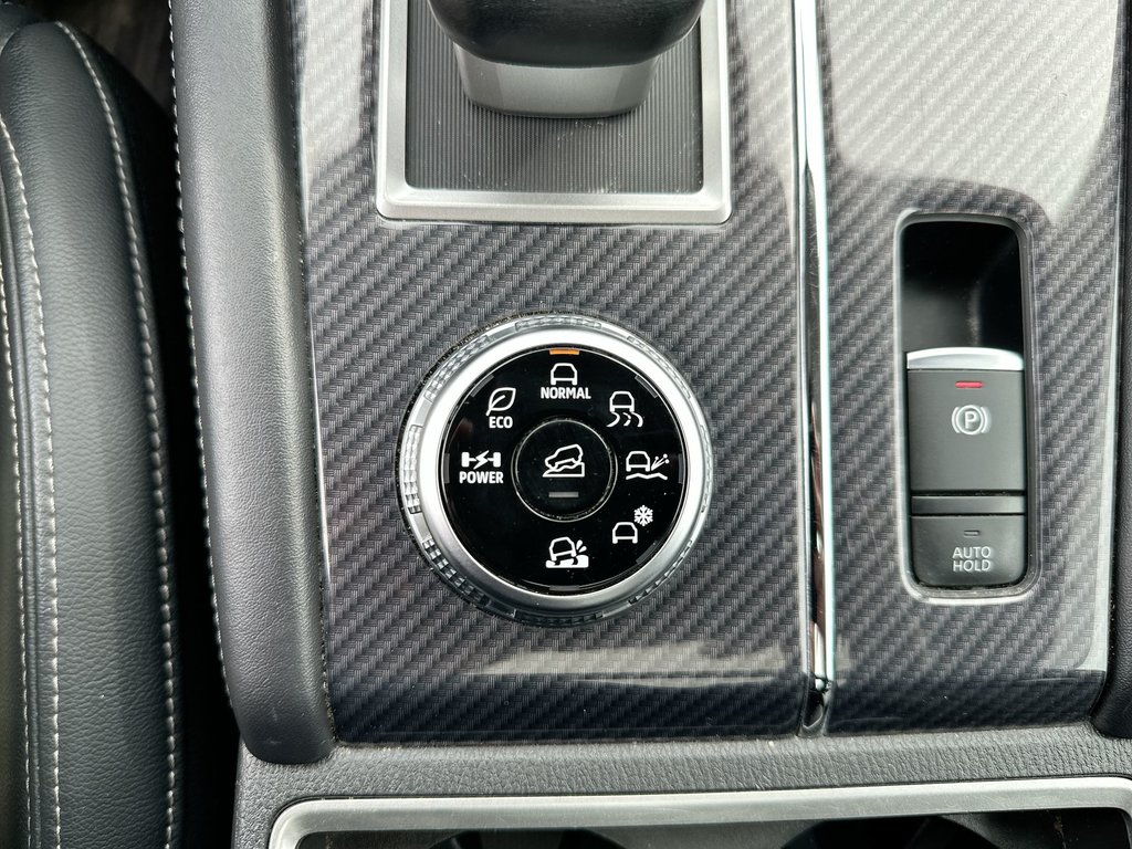 2024 Mitsubishi Outlander Plug-In Hybrid in Antigonish, Nova Scotia - 31 - w1024h768px