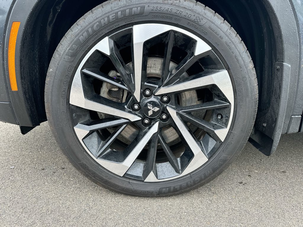 2024 Mitsubishi Outlander Plug-In Hybrid in Antigonish, Nova Scotia - 10 - w1024h768px