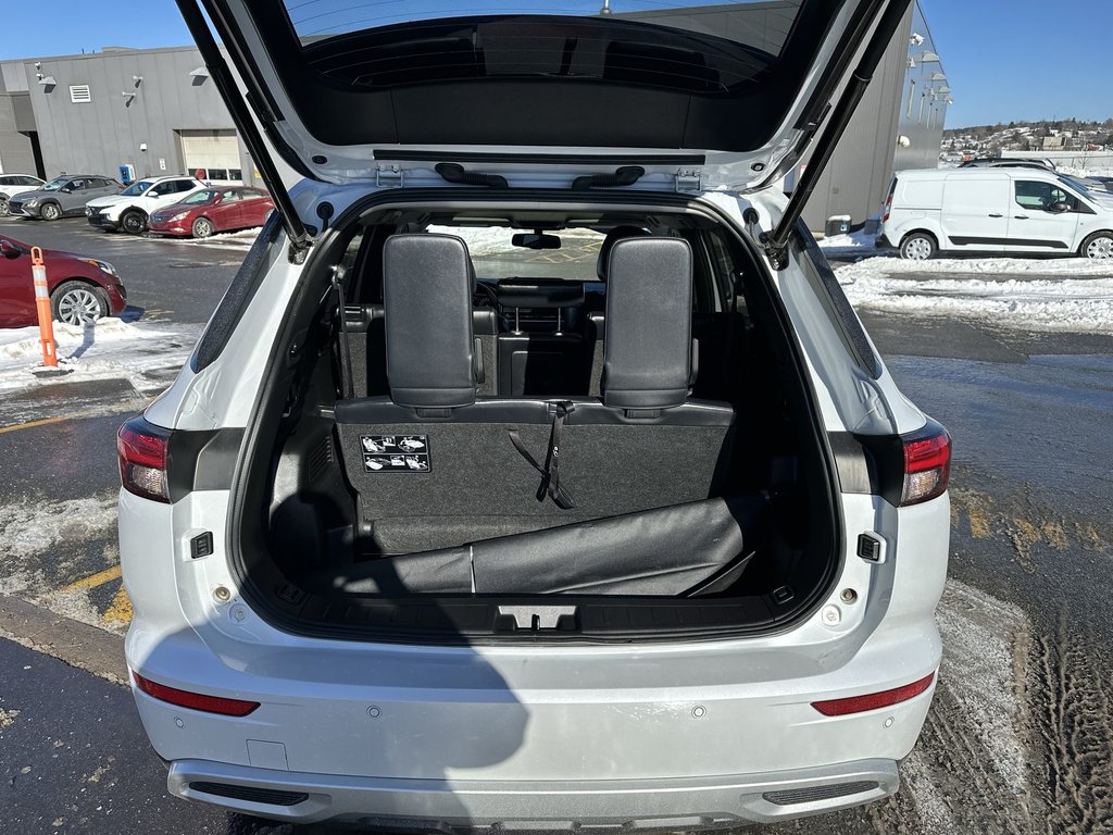 2025 Mitsubishi Outlander Plug-In Hybrid SEL | Cam | Lthr | HtdSeat | Warranty to 2034 in Saint John, New Brunswick - 36 - w1024h768px