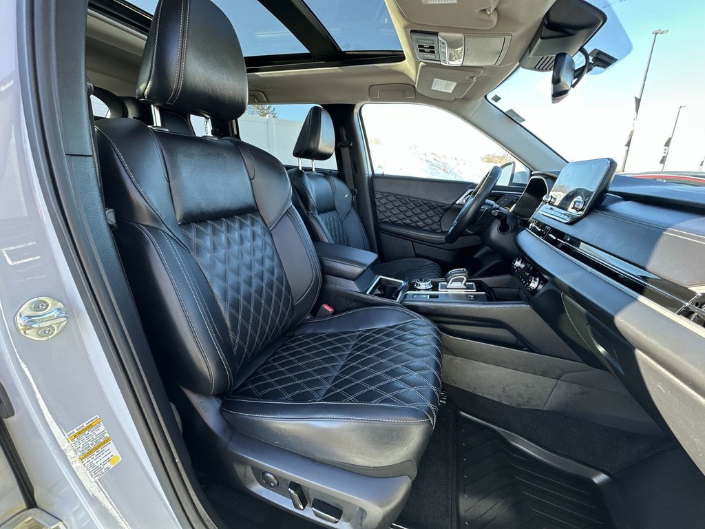 2025 Mitsubishi Outlander Plug-In Hybrid SEL | Cam | Lthr | HtdSeat | Warranty to 2034 in Saint John, New Brunswick - 42 - w1024h768px