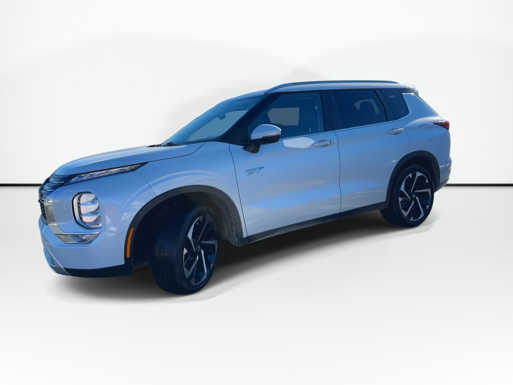 2025 Mitsubishi Outlander Plug-In Hybrid in Antigonish, Nova Scotia - 4 - w1024h768px