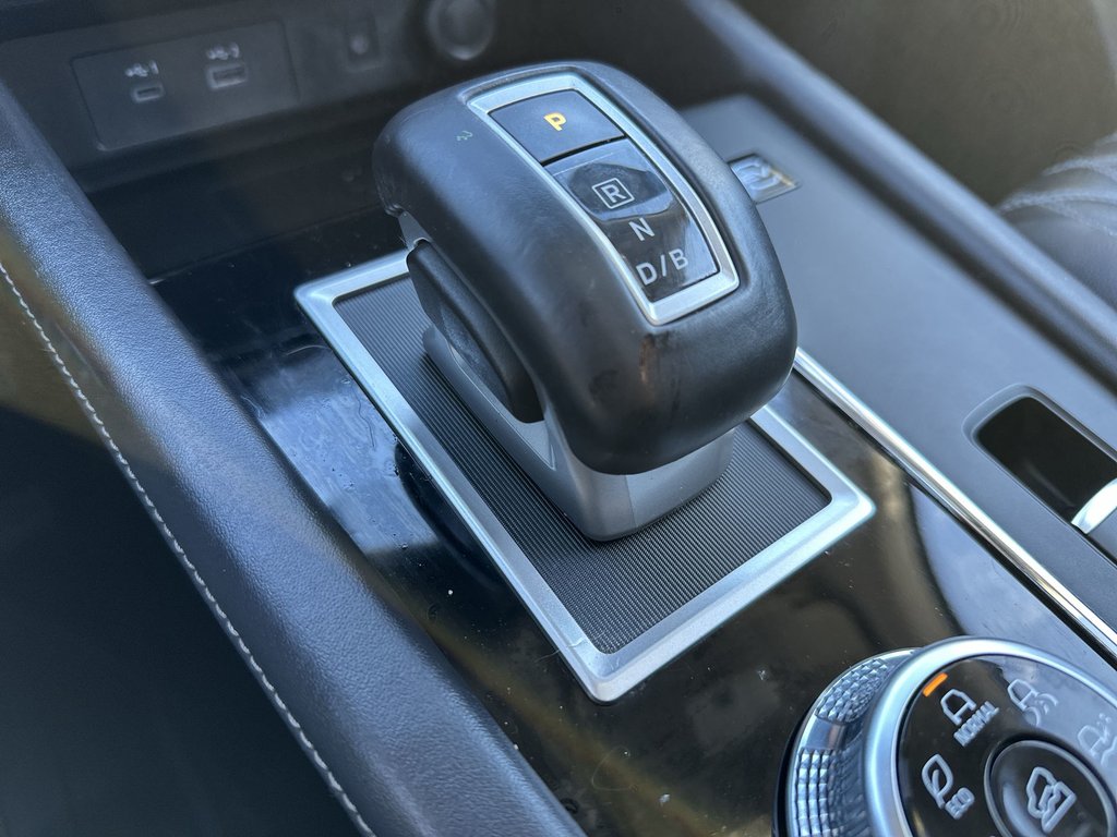 2025 Mitsubishi Outlander Plug-In Hybrid in Antigonish, Nova Scotia - 29 - w1024h768px