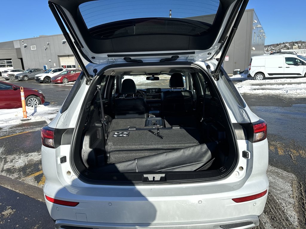 2025 Mitsubishi Outlander Plug-In Hybrid SEL | Cam | Lthr | HtdSeat | Warranty to 2034 in Saint John, New Brunswick - 37 - w1024h768px