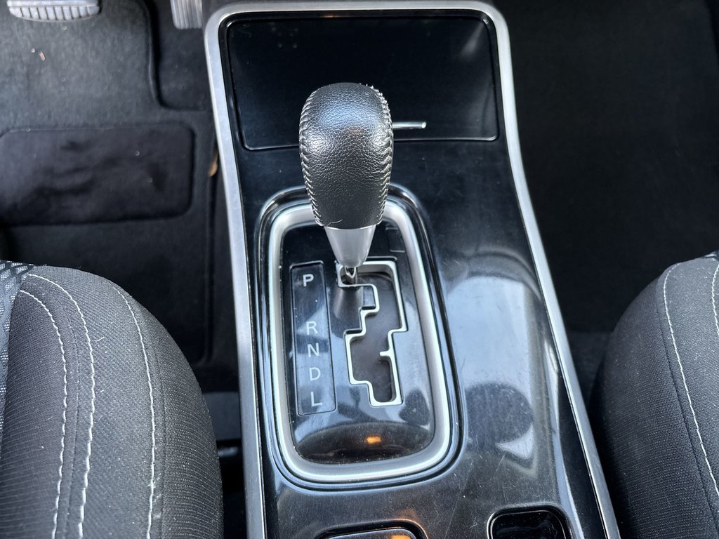 2020 Mitsubishi OUTLANDER SE | Roof | Cam | HtdSeats | Cruise | Aux | USB in Saint John, New Brunswick - 28 - w1024h768px