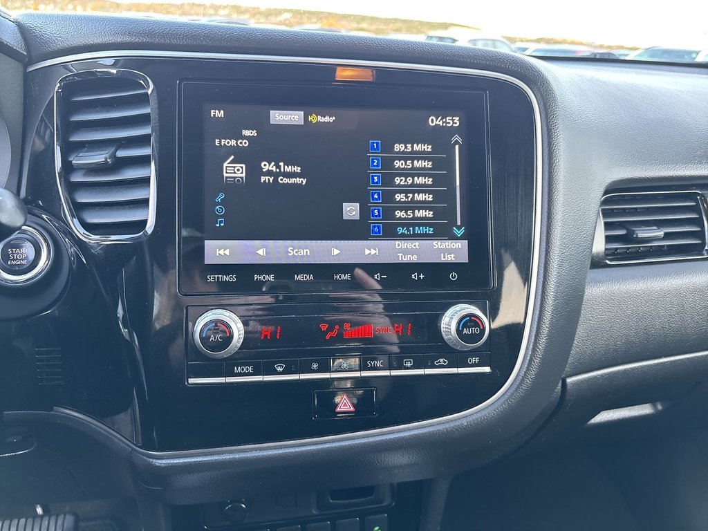 2020 Mitsubishi OUTLANDER SE | Roof | Cam | HtdSeats | Cruise | Aux | USB in Saint John, New Brunswick - 24 - w1024h768px