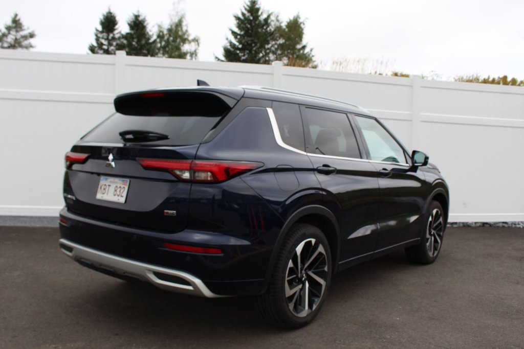 2023 Mitsubishi Outlander in Antigonish, Nova Scotia - 2 - w1024h768px