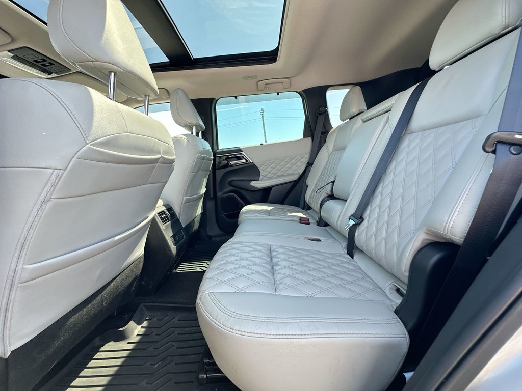 2023 Mitsubishi Outlander GT | Roof | Lthr | Cam | Warranty to 2033 in Saint John, New Brunswick - 34 - w1024h768px
