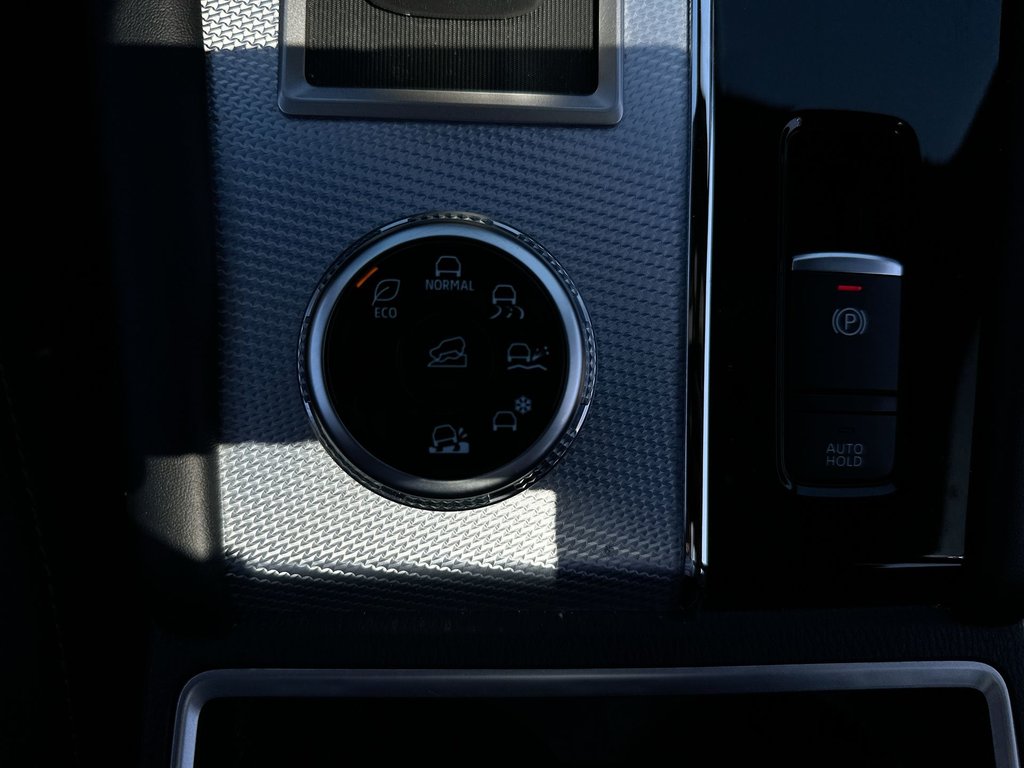 2024 Mitsubishi Outlander GT | Roof | Lthr | Bluetooth | Warranty to 2029 in Saint John, New Brunswick - 31 - w1024h768px