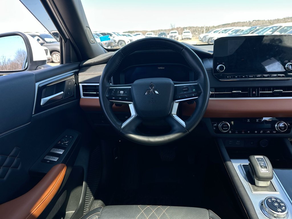 2024 Mitsubishi Outlander GT | Roof | Lthr | Bluetooth | Warranty to 2029 in Saint John, New Brunswick - 12 - w1024h768px