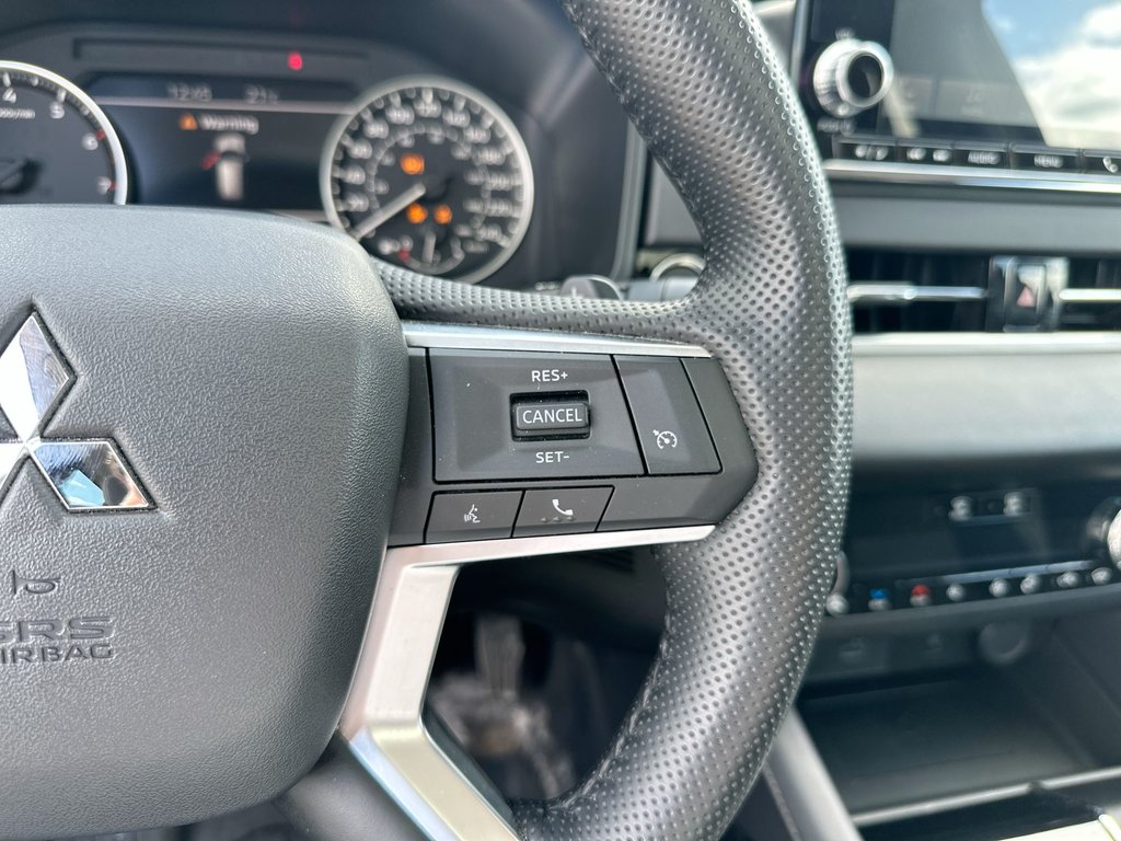 2024 Mitsubishi Outlander LE | Roof | Htd Sts | Keyless | Warranty to 2034 in Saint John, New Brunswick - 21 - w1024h768px
