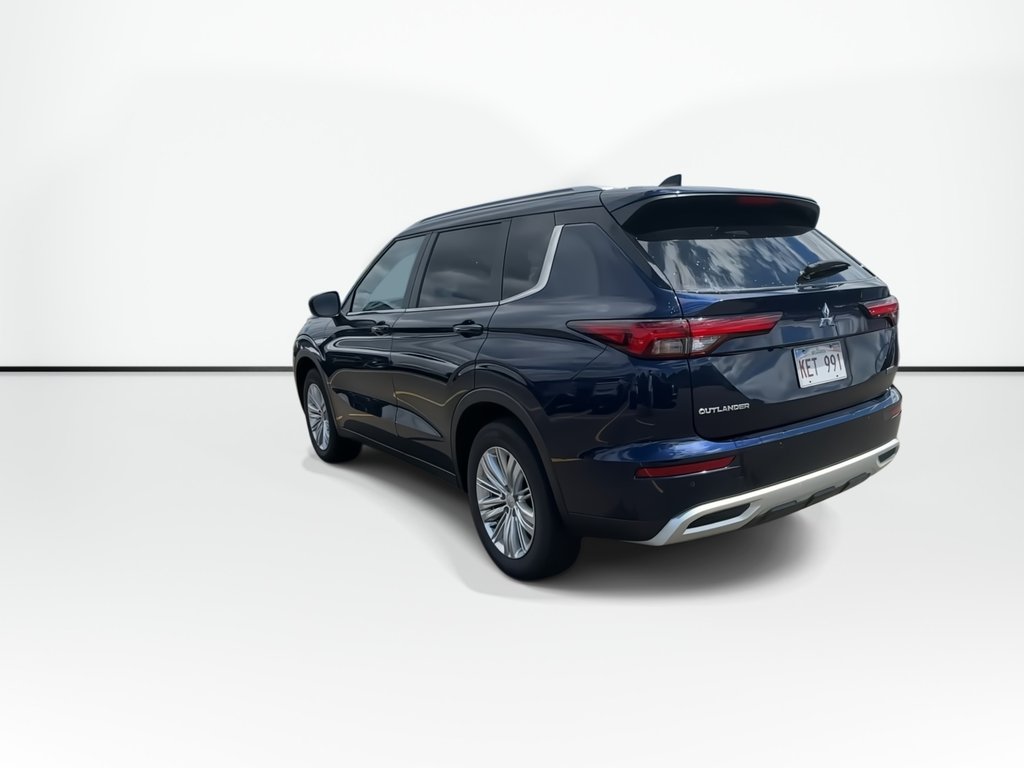 2024 Mitsubishi Outlander LE | Roof | Htd Sts | Keyless | Warranty to 2034 in Saint John, New Brunswick - 7 - w1024h768px