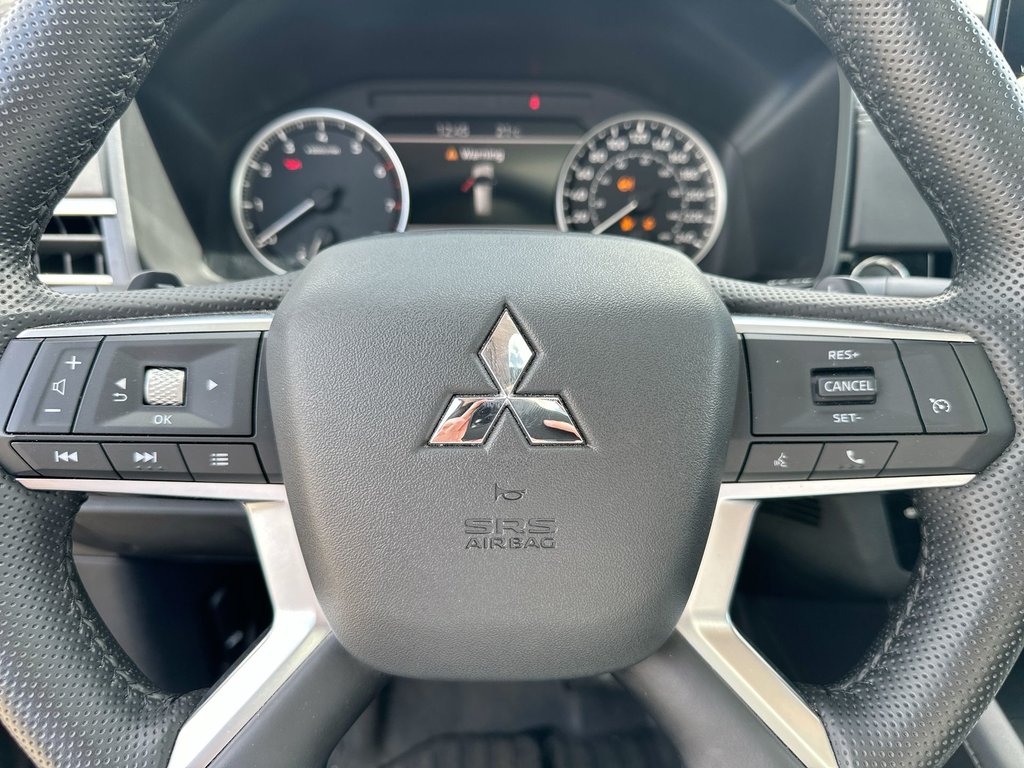 2024 Mitsubishi Outlander LE | Roof | Htd Sts | Keyless | Warranty to 2034 in Saint John, New Brunswick - 19 - w1024h768px