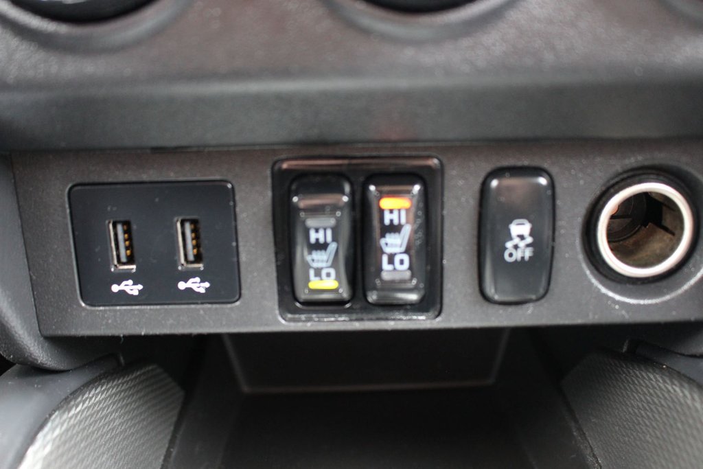 2018 Mitsubishi RVR SE | Cam | USB | HtdSeats Warranty to 2028 in Saint John, New Brunswick - 25 - w1024h768px