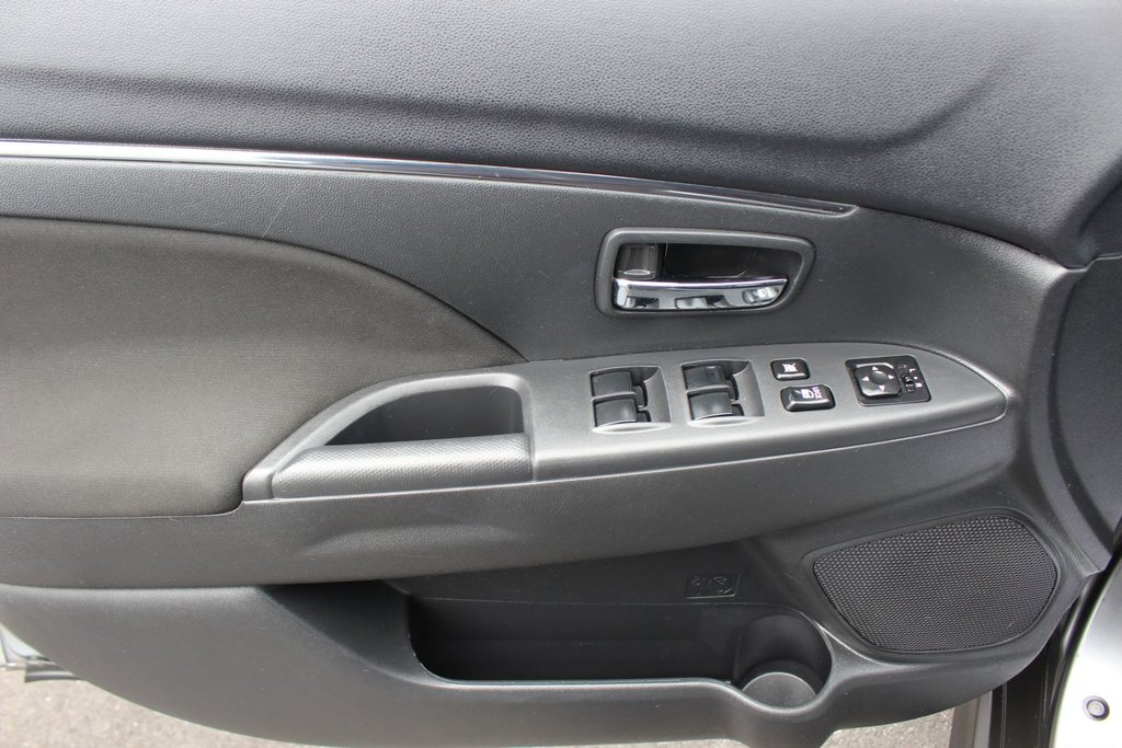 2018 Mitsubishi RVR SE | Cam | USB | HtdSeats Warranty to 2028 in Saint John, New Brunswick - 14 - w1024h768px