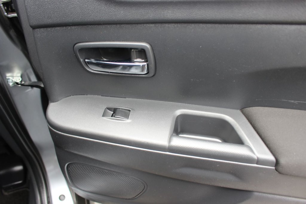 2018 Mitsubishi RVR SE | Cam | USB | HtdSeats Warranty to 2028 in Saint John, New Brunswick - 38 - w1024h768px