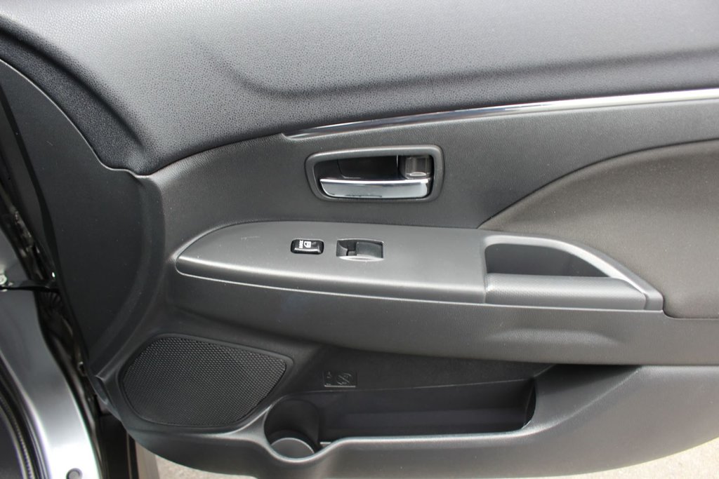 2018 Mitsubishi RVR SE | Cam | USB | HtdSeats Warranty to 2028 in Saint John, New Brunswick - 44 - w1024h768px