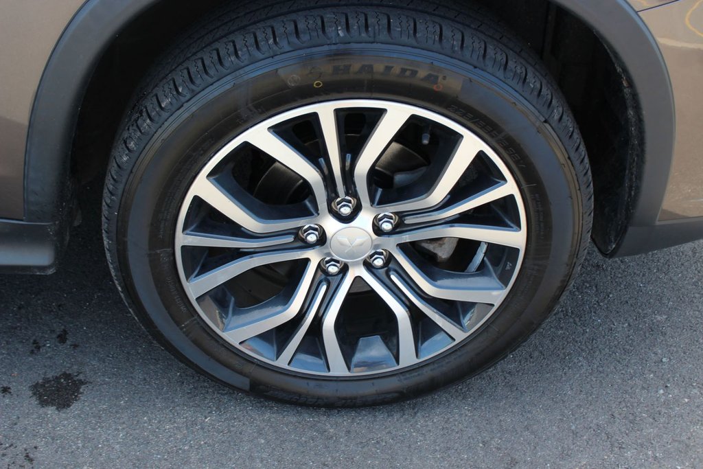 2018 Mitsubishi RVR SE-LTD | HtdSeats | Cam | Aux | Warranty to 2028 in Saint John, New Brunswick - 9 - w1024h768px