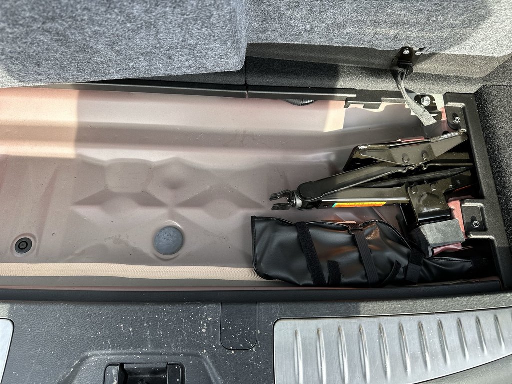 Nissan Armada Platinum | Lthr | Roof | Cam | Warranty to 2028 2023 à Saint John, Nouveau-Brunswick - 38 - w1024h768px