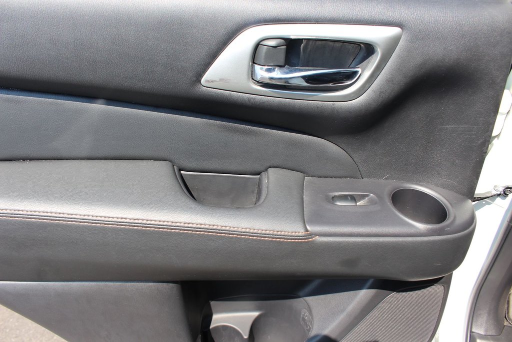 Nissan Pathfinder SL PREMIUM | Leather | Roof | Nav | Cam | HtdWheel 2020 à Saint John, Nouveau-Brunswick - 36 - w1024h768px