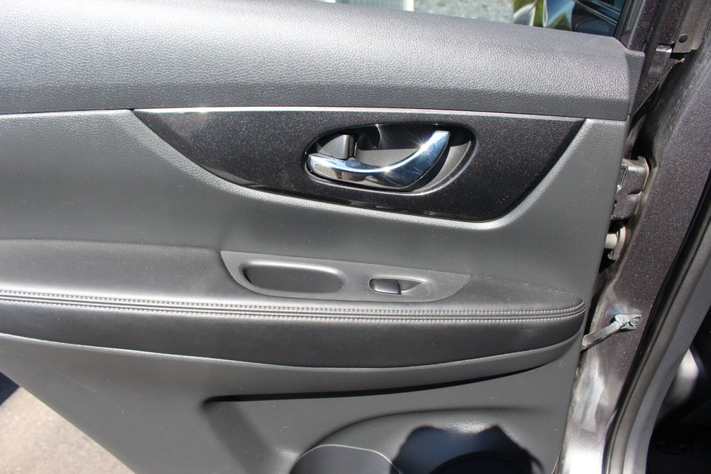 2018 Nissan Rogue in Antigonish, Nova Scotia - 33 - w1024h768px