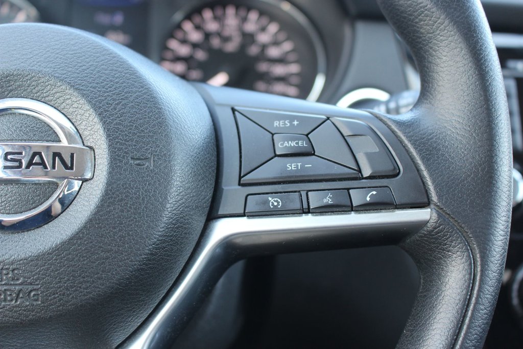 2018 Nissan Rogue in Antigonish, Nova Scotia - 19 - w1024h768px