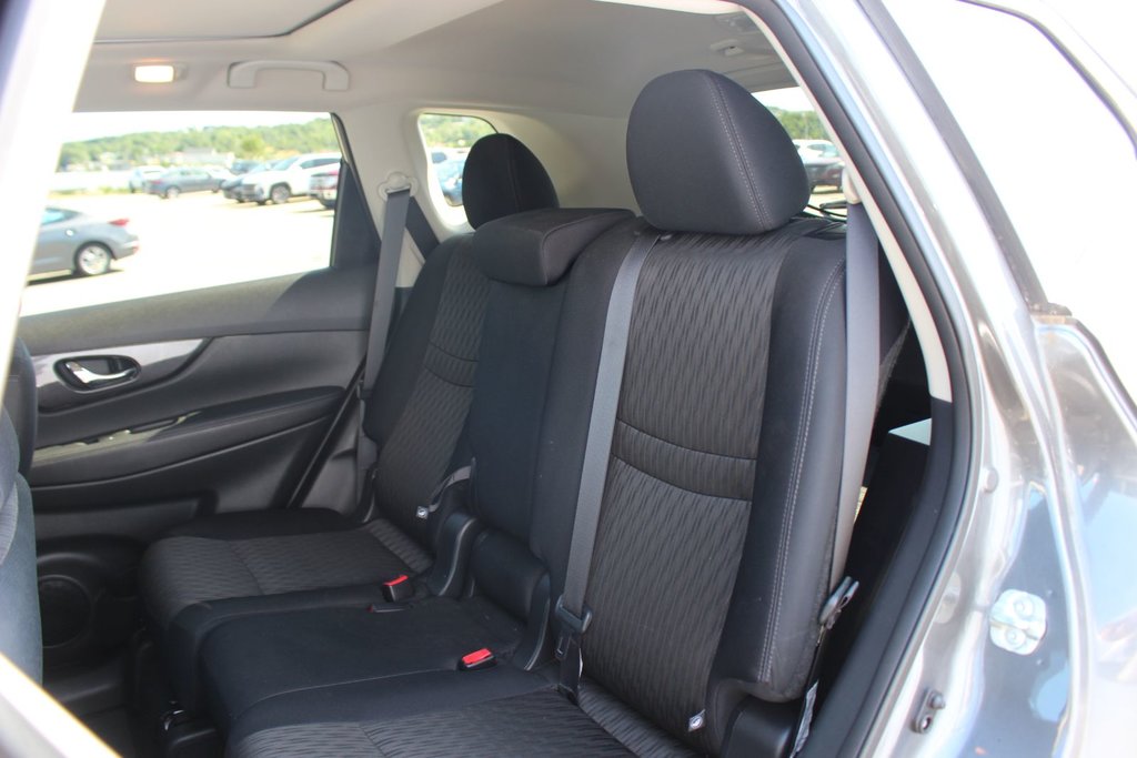 2018 Nissan Rogue in Antigonish, Nova Scotia - 29 - w1024h768px