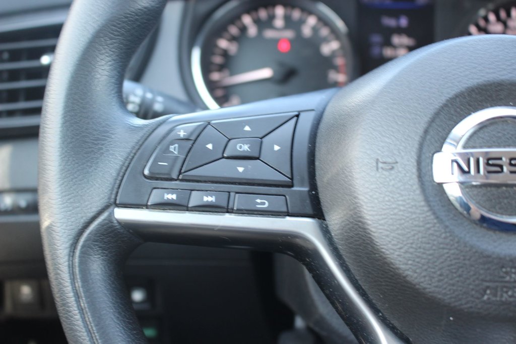 2018 Nissan Rogue in Antigonish, Nova Scotia - 18 - w1024h768px