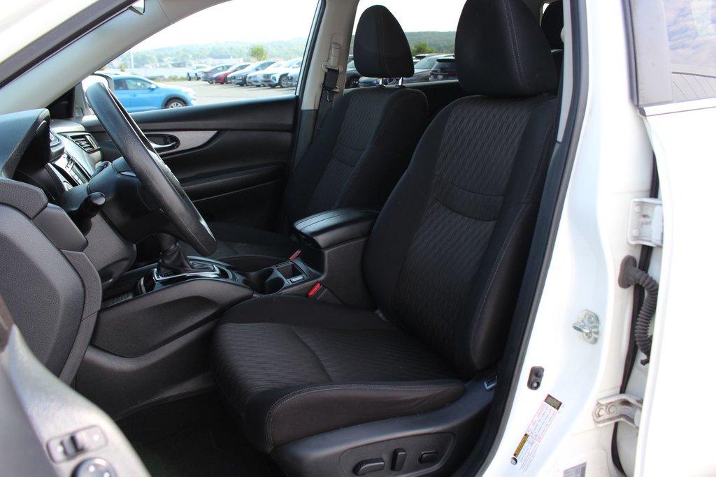2020 Nissan Rogue SV | HtdSeats | Cam | Bluetooth | Aux | USB in Saint John, New Brunswick - 10 - w1024h768px