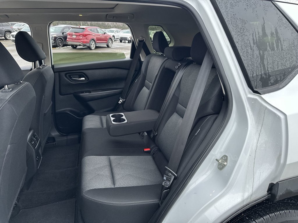 Nissan Rogue SV | Roof | HtdSeats | Cam | Warranty to 2029 2024 à Saint John, Nouveau-Brunswick - 33 - w1024h768px