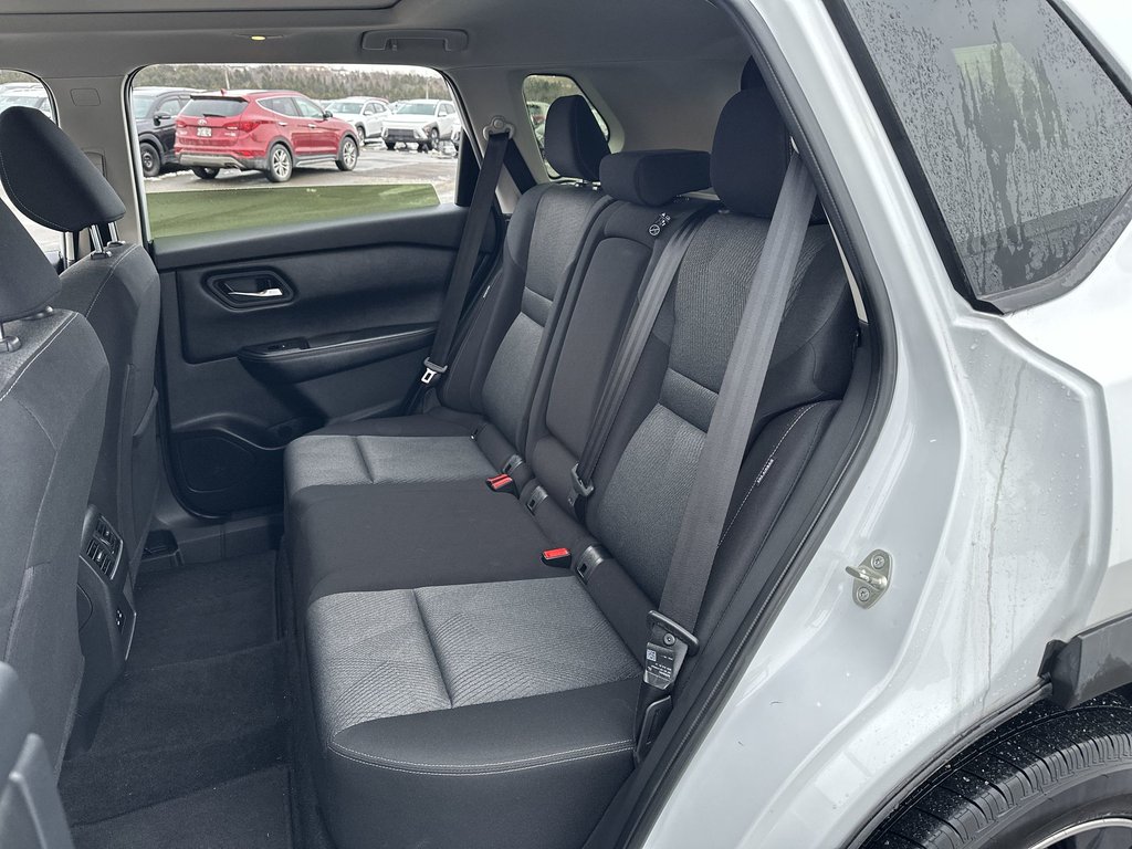 Nissan Rogue SV | Roof | HtdSeats | Cam | Warranty to 2029 2024 à Saint John, Nouveau-Brunswick - 32 - w1024h768px