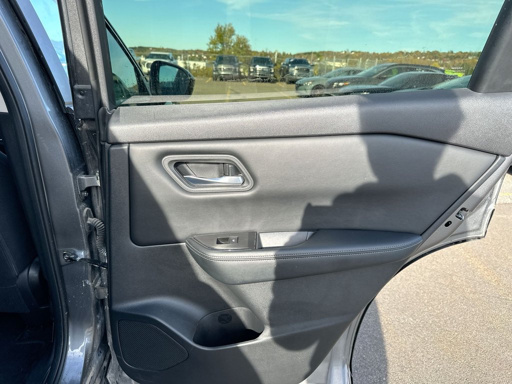 Nissan Rogue SV Moonroof | Htd Whl | Keyless | Warranty to 2030 2025 à Saint John, Nouveau-Brunswick - 41 - w1024h768px