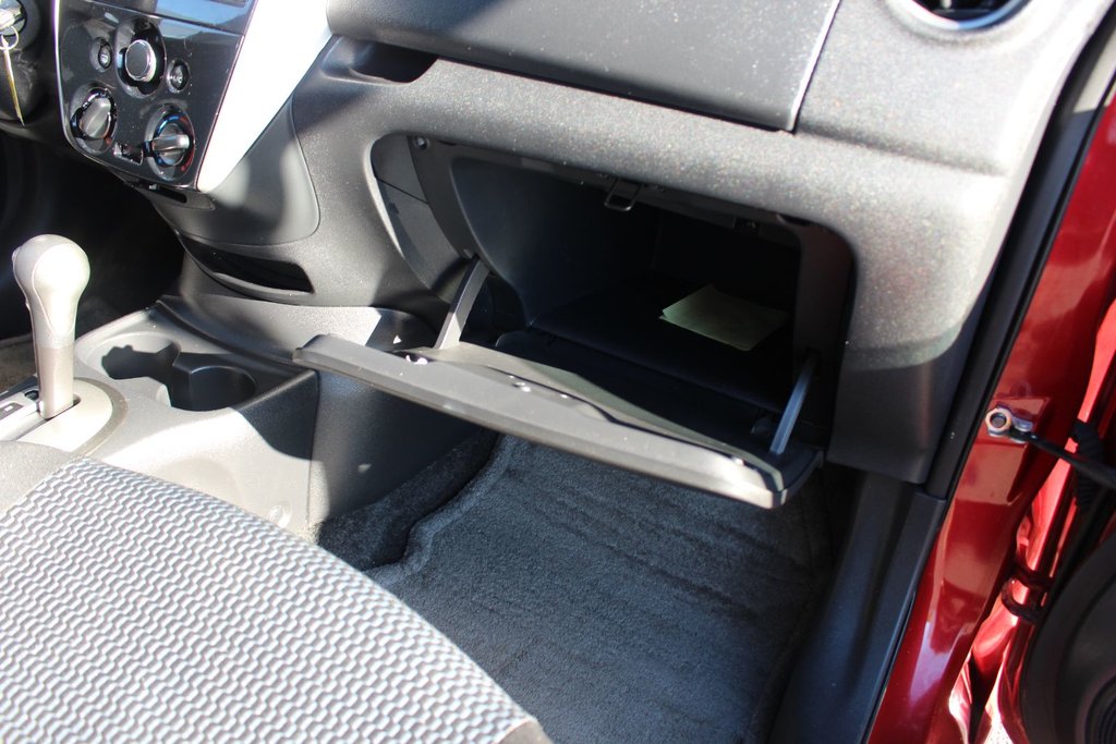 2016 Nissan Versa Note in Antigonish, Nova Scotia - 55 - w1024h768px