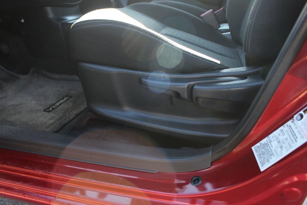 2016 Nissan Versa Note in Antigonish, Nova Scotia - 12 - w1024h768px