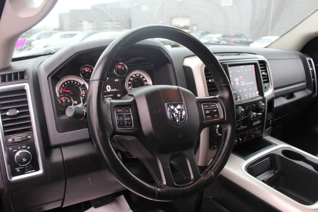 Ram 1500 Classic Warlock | SunRoof | Cam | USB | HtdSeats | Keyless 2019 à Saint John, Nouveau-Brunswick - 11 - w1024h768px