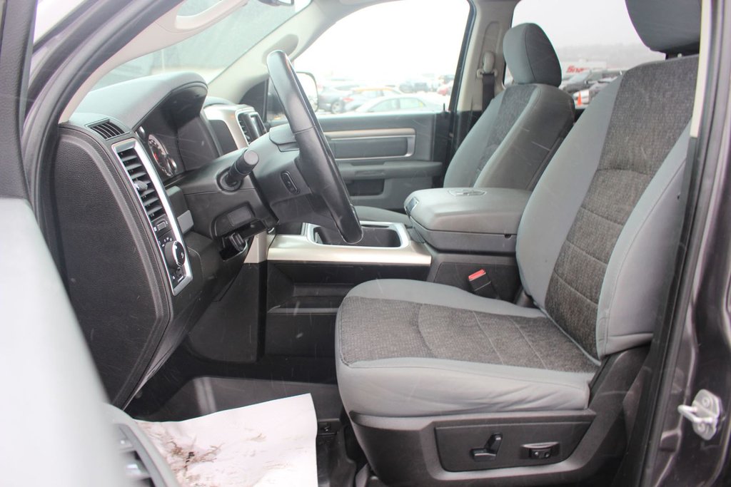 Ram 1500 Classic Warlock | SunRoof | Cam | USB | HtdSeats | Keyless 2019 à Saint John, Nouveau-Brunswick - 10 - w1024h768px