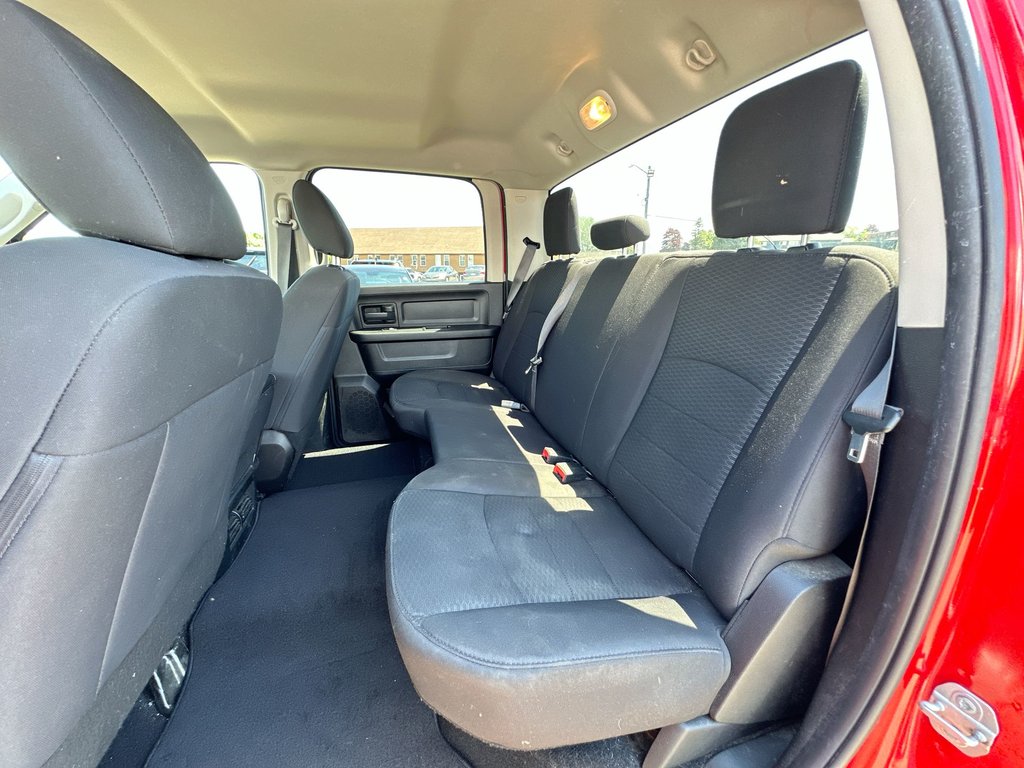 Ram 1500 Classic Express | Cam | Bluetooth | HtdSeats | Aux | USB 2019 à Saint John, Nouveau-Brunswick - 32 - w1024h768px