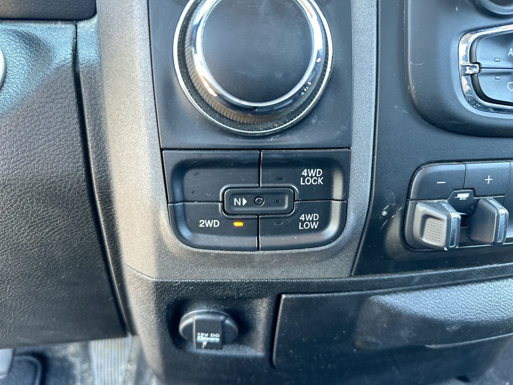 Ram 1500 Classic Express | Cam | Bluetooth | HtdSeats | Aux | USB 2019 à Saint John, Nouveau-Brunswick - 31 - w1024h768px