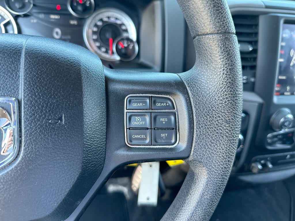 Ram 1500 Classic Express | Cam | Bluetooth | HtdSeats | Aux | USB 2019 à Saint John, Nouveau-Brunswick - 21 - w1024h768px
