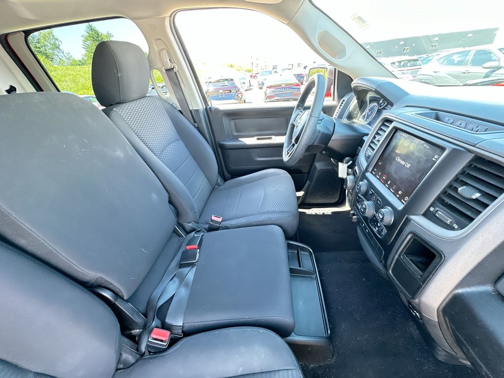 Ram 1500 Classic Express | Cam | Bluetooth | HtdSeats | Aux | USB 2019 à Saint John, Nouveau-Brunswick - 52 - w1024h768px