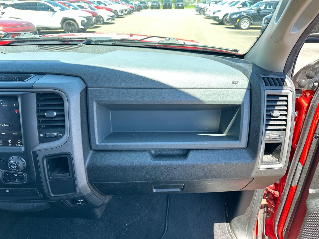 Ram 1500 Classic Express | Cam | Bluetooth | HtdSeats | Aux | USB 2019 à Saint John, Nouveau-Brunswick - 44 - w1024h768px