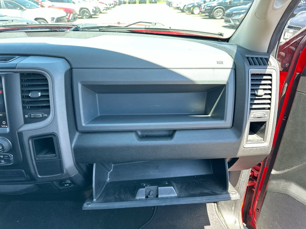 Ram 1500 Classic Express | Cam | Bluetooth | HtdSeats | Aux | USB 2019 à Saint John, Nouveau-Brunswick - 43 - w1024h768px