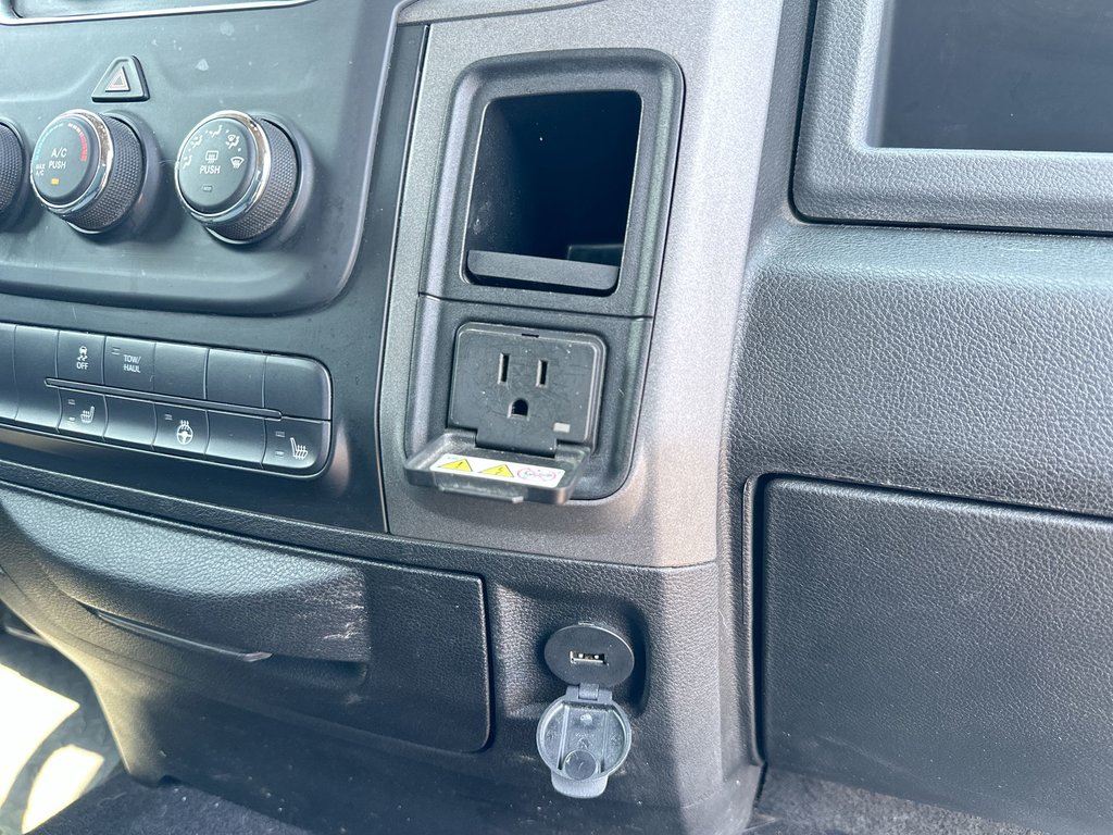 2019 Ram 1500 Classic Express | Htd Whl | Remote Start | Cam | Keyless in Saint John, New Brunswick - 50 - w1024h768px