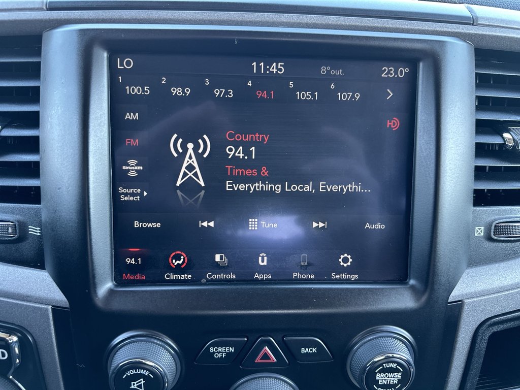 2021 Ram 1500 Classic Express | Cam | Bluetooth | AC | Warranty to 2026 in Saint John, New Brunswick - 25 - w1024h768px