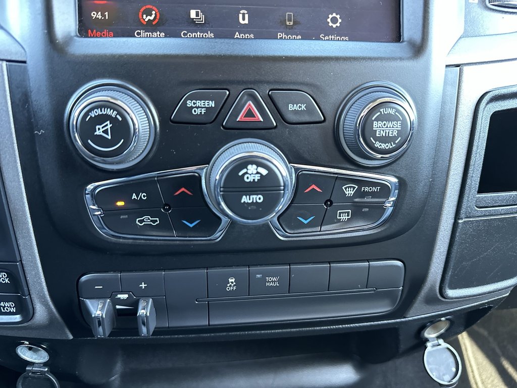 2021 Ram 1500 Classic Express | Cam | Bluetooth | AC | Warranty to 2026 in Saint John, New Brunswick - 27 - w1024h768px