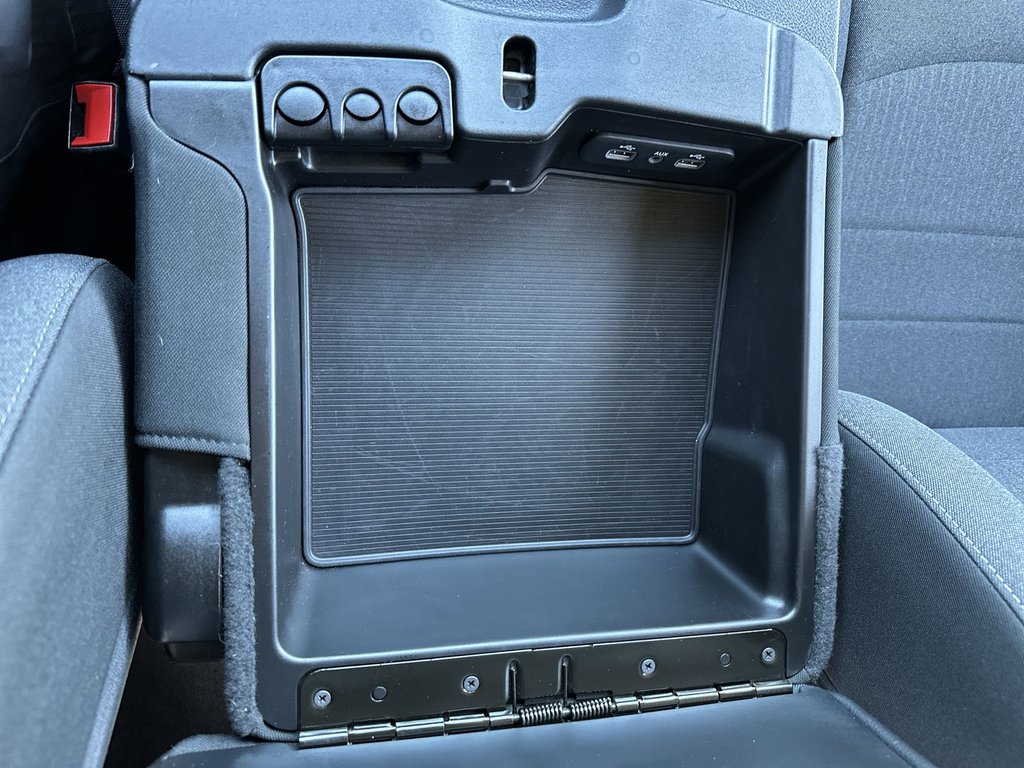 2021 Ram 1500 Classic Express | Cam | Bluetooth | AC | Warranty to 2026 in Saint John, New Brunswick - 45 - w1024h768px