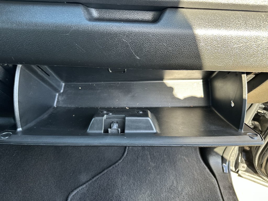 2021 Ram 1500 Classic Express | Cam | Bluetooth | AC | Warranty to 2026 in Saint John, New Brunswick - 38 - w1024h768px