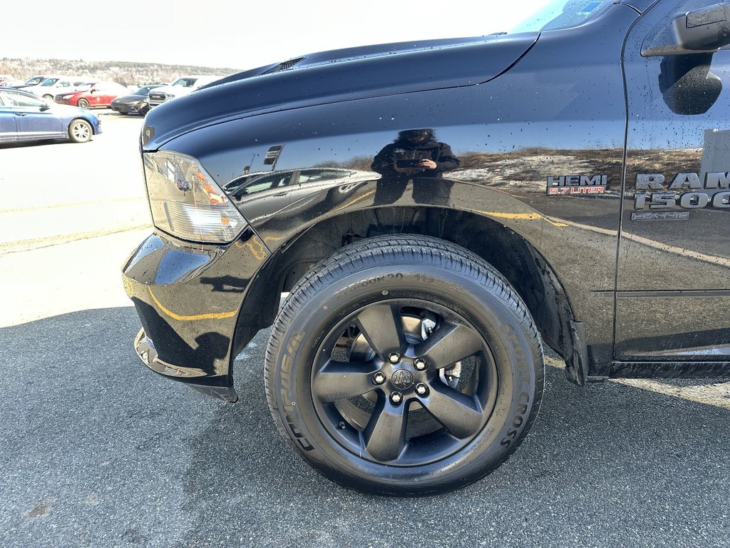 2021 Ram 1500 Classic Express | Cam | Bluetooth | AC | Warranty to 2026 in Saint John, New Brunswick - 10 - w1024h768px
