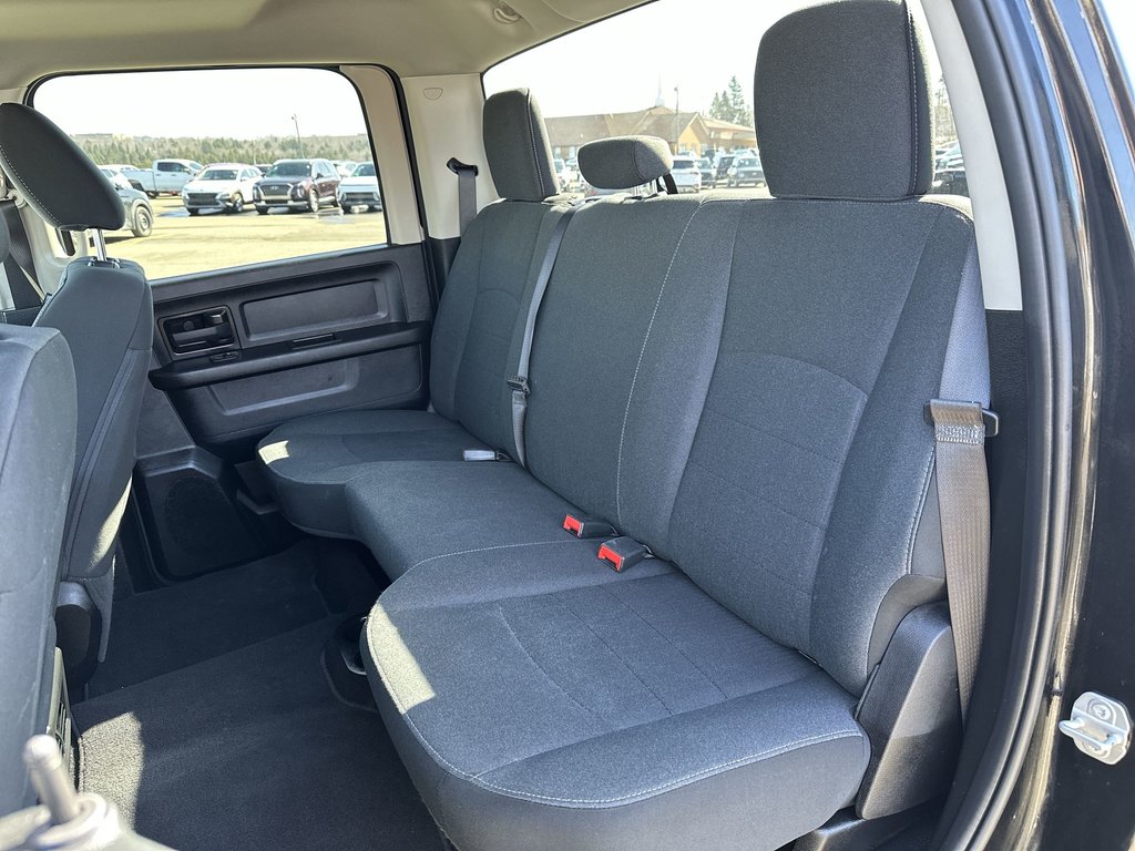 2021 Ram 1500 Classic Express | Cam | Bluetooth | AC | Warranty to 2026 in Saint John, New Brunswick - 31 - w1024h768px