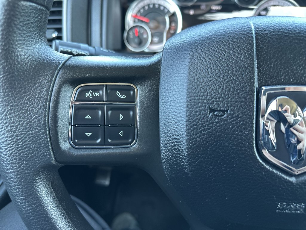 2021 Ram 1500 Classic Express | Cam | Bluetooth | AC | Warranty to 2026 in Saint John, New Brunswick - 20 - w1024h768px