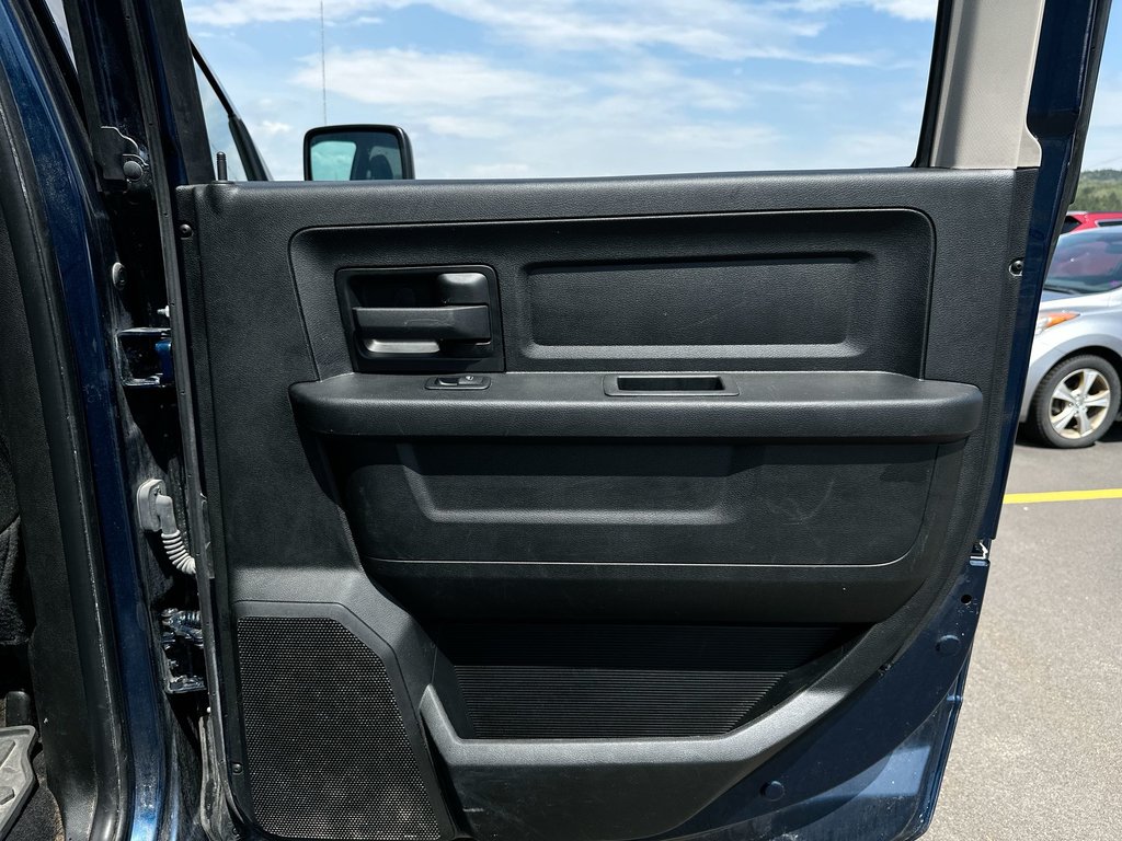 2021 Ram 1500 CLASSIC in Antigonish, Nova Scotia - 41 - w1024h768px